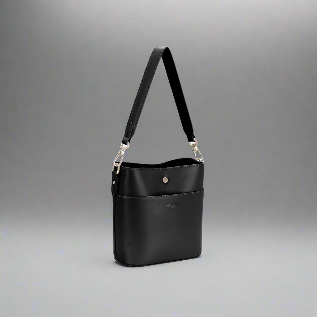 David Jones Leather Shoulder Bag. Black.