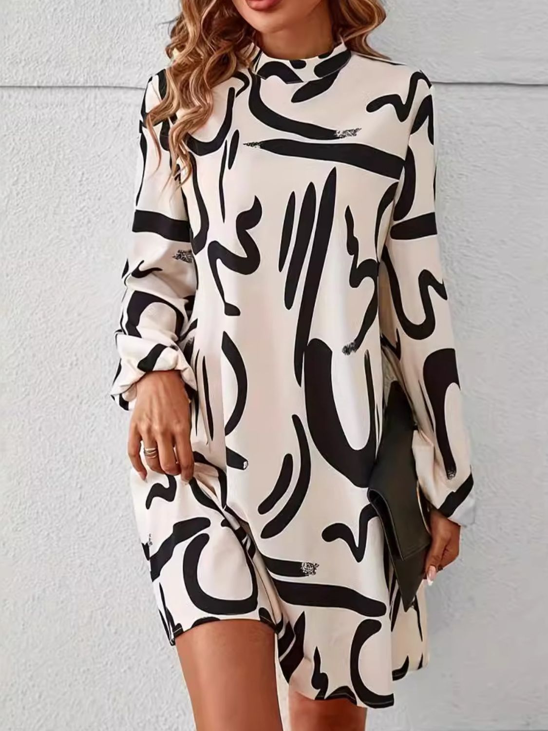 Printed Long Sleeve Mini Dress. Cream.