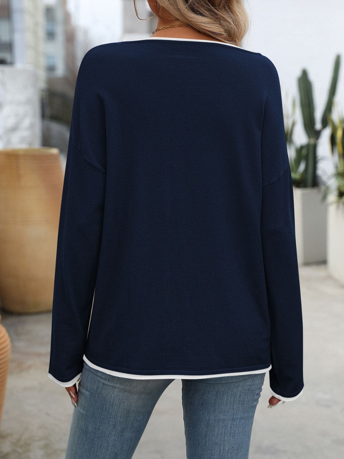 Round Neck Long Sleeve Sweater. Dark Navy.