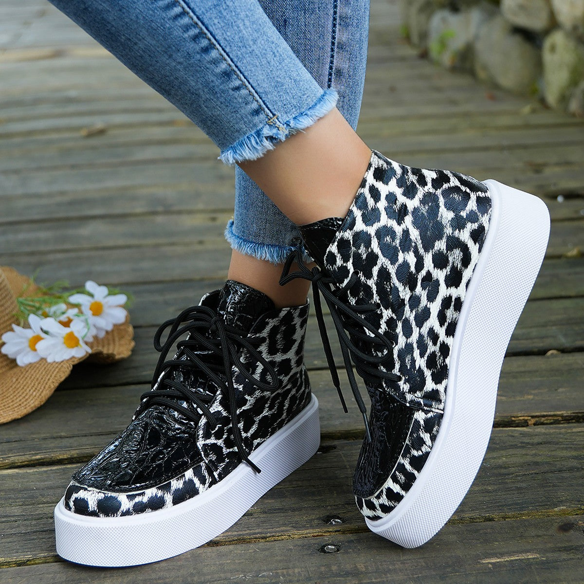 PU Leather Leopard Platform Sneakers. Black.