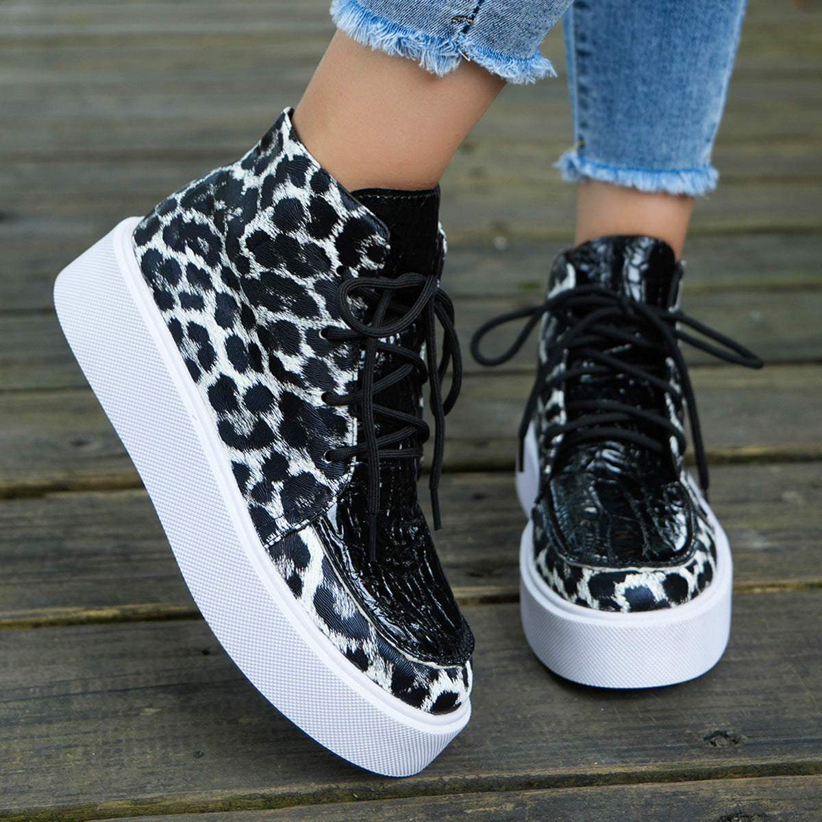 PU Leather Leopard Platform Sneakers. Black.