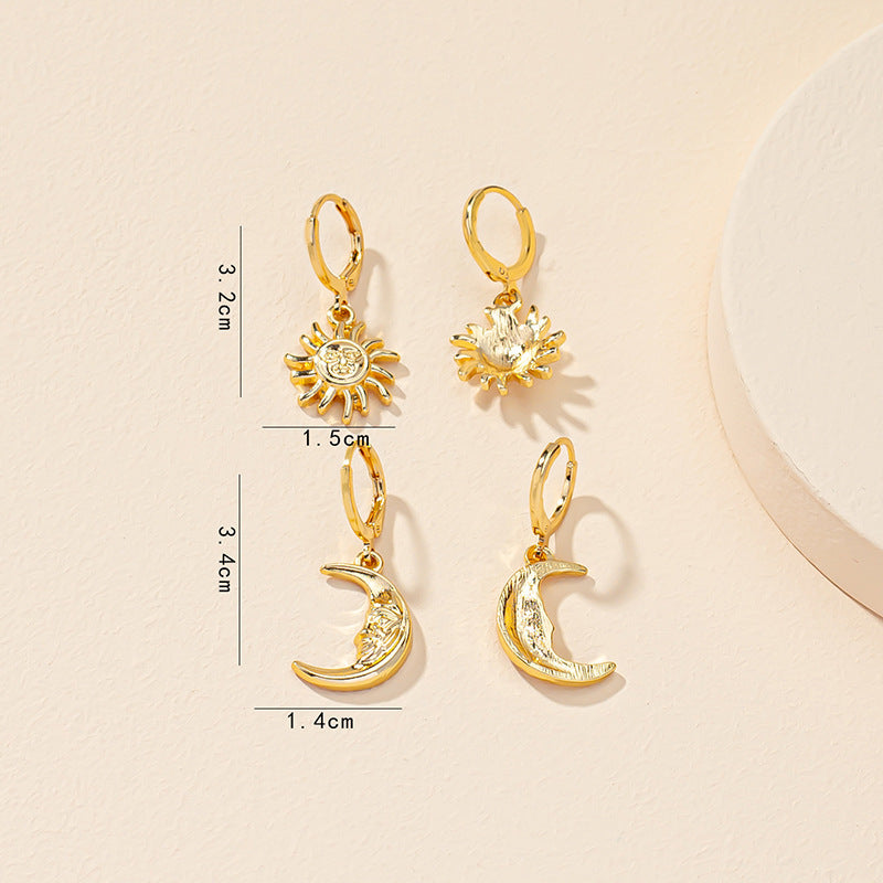 Women's Trendy Sun & Moon Earrings Gold Color.