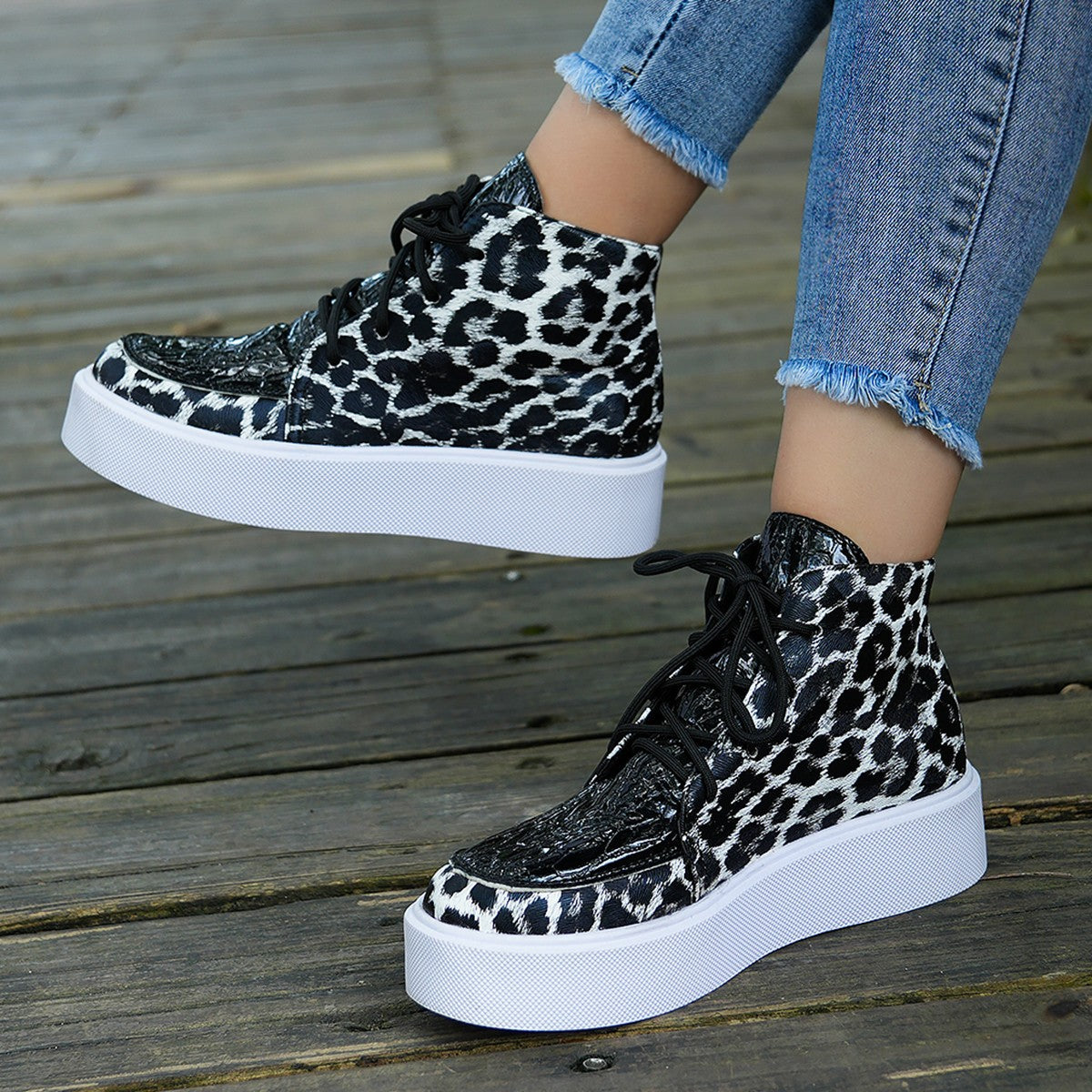 PU Leather Leopard Platform Sneakers. Black.